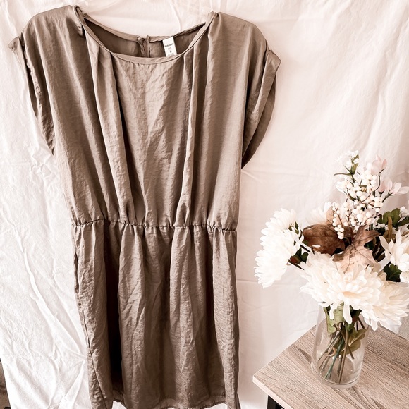 Old Navy Gold Dress, Size Large - Picture 3 of 3